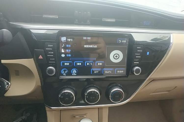 Used Toyota Corolla 2017 1.2T CVT GL-i Audio And AC Panel