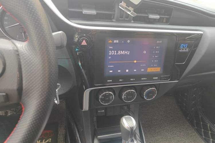 Used Toyota Corolla 2017 Revised Version 1.2T S-CVT GL-i Audio And AC Panel