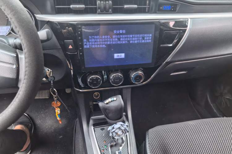 Used Toyota Corolla 2017 Revised Version 1.6L S-CVT GL Audio And AC Panel