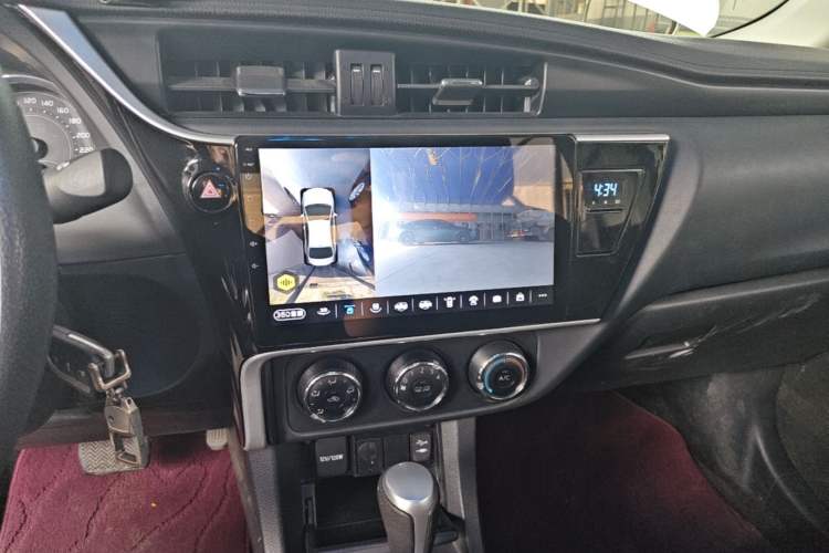Used Toyota Corolla 2017 Revised Version 1.2T S-CVT GL-i Audio And AC Panel