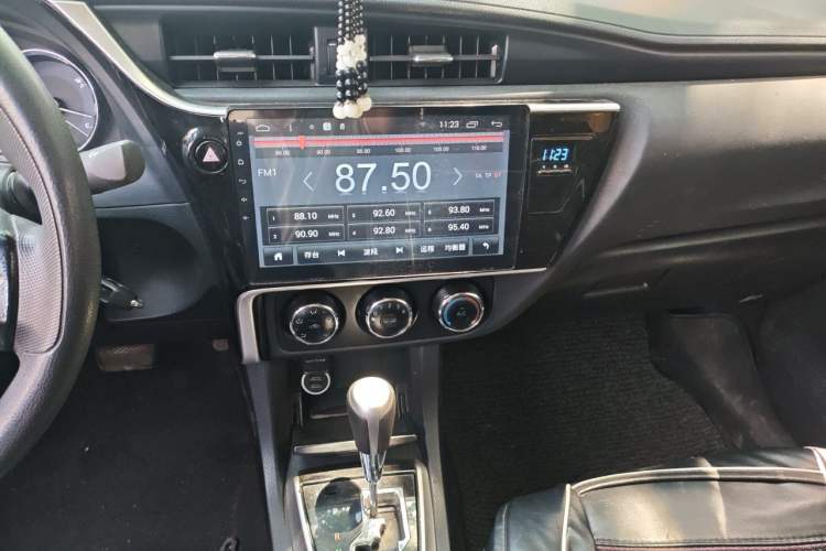 Used Toyota Corolla 2017 Revised Version 1.2T S-CVT GL Audio And AC Panel