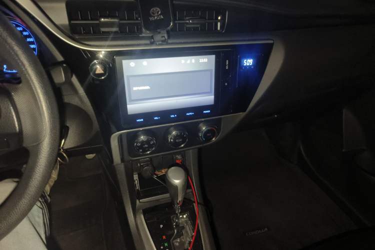 Used Toyota Corolla 2017 Revised Version 1.2T S-CVT GL-i Audio And AC Panel