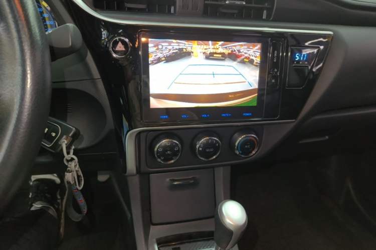Used Toyota Corolla 2017 Revised Version 1.2T S-CVT GL-i Leather Edition Audio And AC Panel