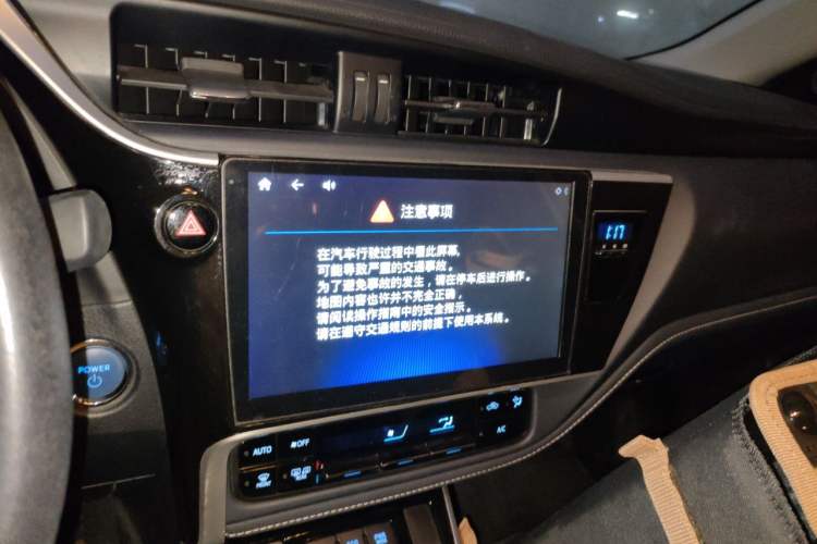 Used Toyota Corolla 2017 Revised Dual-Engine 1.8L E-CVT Elite Edition Audio And AC Panel
