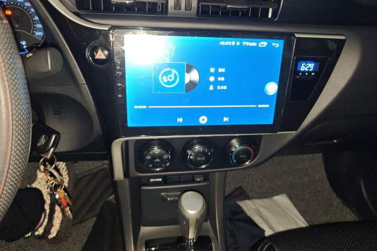 Used Toyota Corolla 2017 Revised Version 1.2T S-CVT GL-i Audio And AC Panel