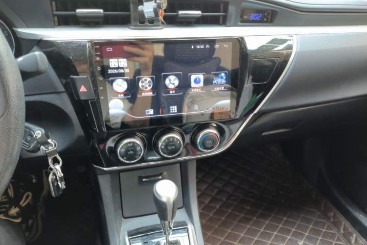 Used Toyota Corolla 2017 Revised Version 1.6L S-CVT GL Audio And AC Panel