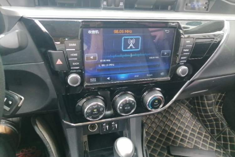 Used Toyota Corolla 2017 1.2T CVT GL Audio And AC Panel