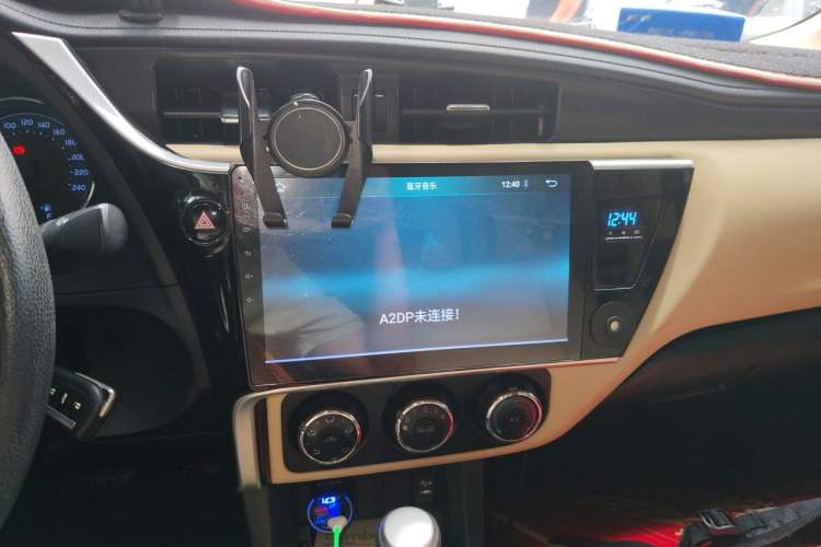 Used Toyota Corolla 2017 1.2T CVT GL-i Audio And AC Panel