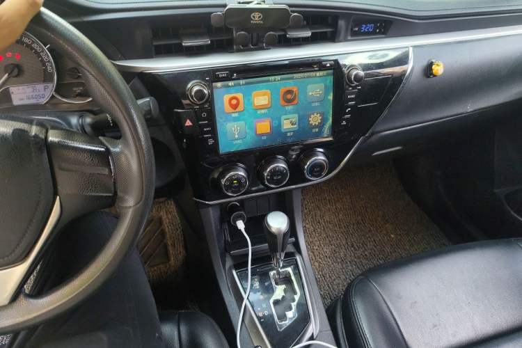 Used Toyota Corolla 2017 1.6L CVT GL Audio And AC Panel
