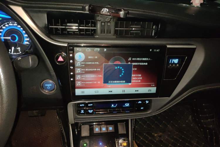Used Toyota Corolla 2017 Revised Dual-Engine 1.8L E-CVT Leading Edition Audio And AC Panel