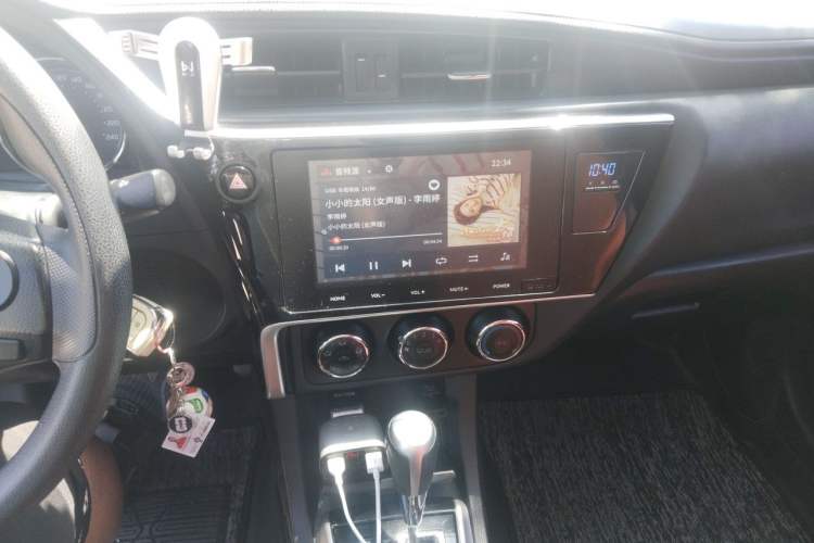 Used Toyota Corolla 2017 Revised Version 1.2T S-CVT GL-i Audio And AC Panel