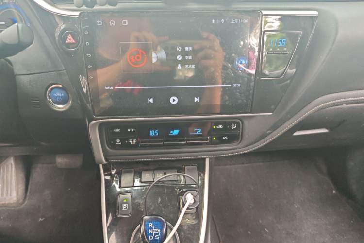 Used Toyota Corolla 2017 Revised Dual-Engine 1.8L E-CVT Leading Edition Audio And AC Panel