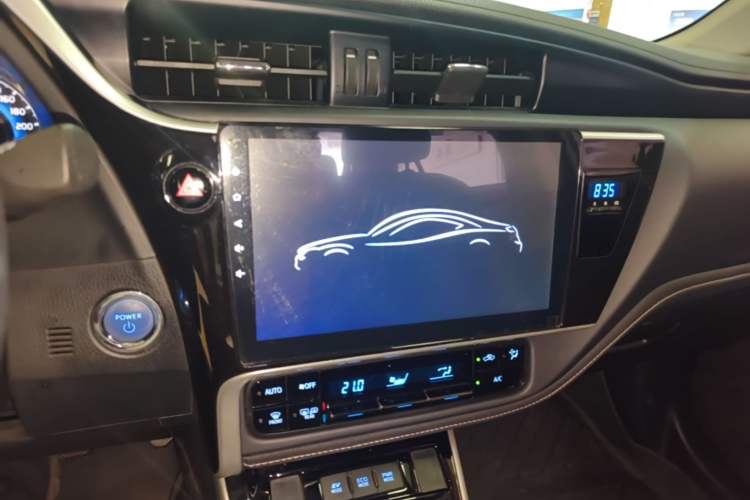 Used Toyota Corolla 2017 Revised Dual-Engine 1.8L E-CVT Elite Edition Audio And AC Panel