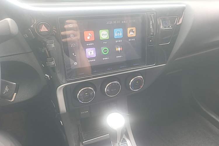 Used Toyota Corolla 2017 Revised Version 1.2T S-CVT GL-i Leather Edition Audio And AC Panel