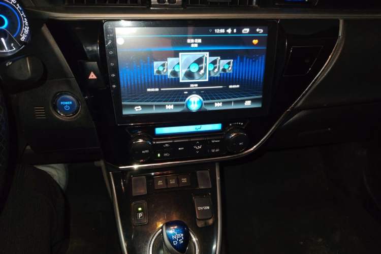 Used Toyota Corolla 2017 Revised Dual-Engine 1.8L E-CVT Leading Edition Audio And AC Panel