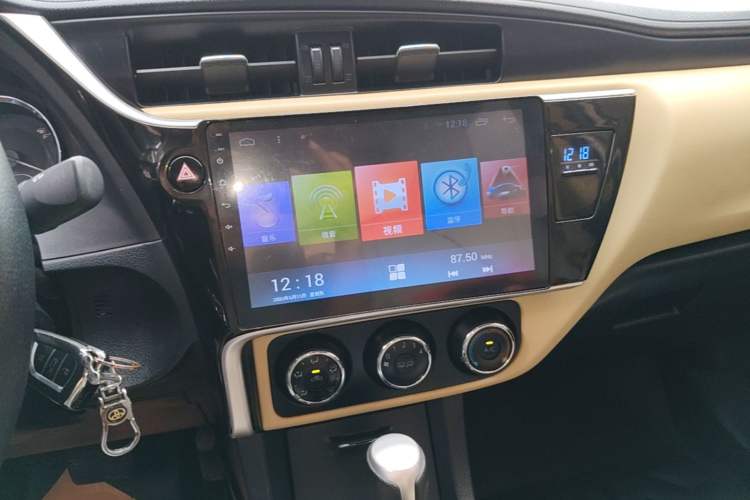 Used Toyota Corolla 2017 Revised Version 1.2T S-CVT GL Audio And AC Panel