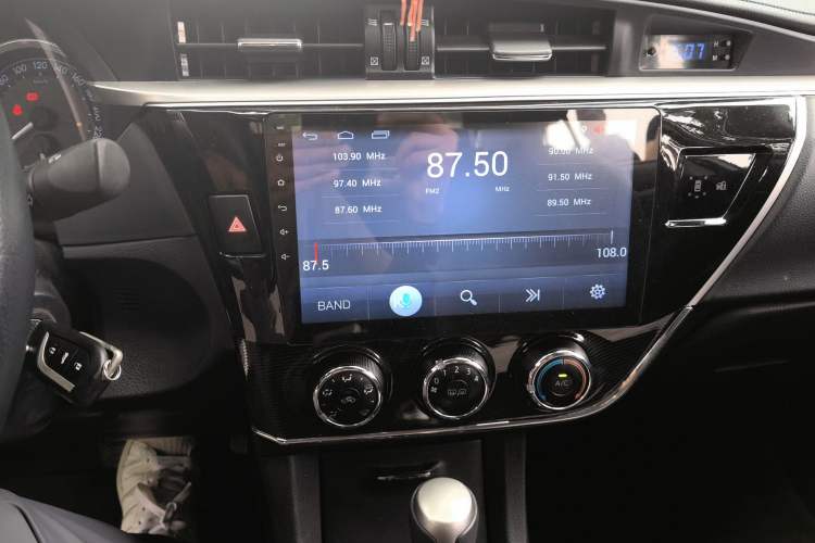 Used Toyota Corolla 2017 1.2T CVT GL-i Leather Edition Audio And AC Panel