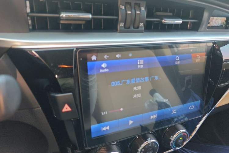 Used Toyota Corolla 2017 Revised Version 1.6L S-CVT GL Audio And AC Panel