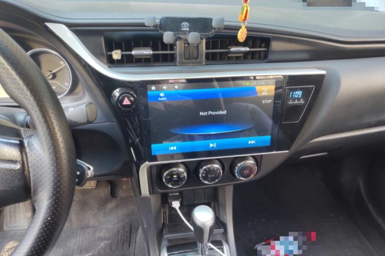 Used Toyota Corolla 2017 Revised Version 1.2T S-CVT GL Audio And AC Panel