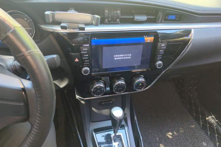 Used Toyota Corolla 2017 1.6L CVT GL Audio And AC Panel