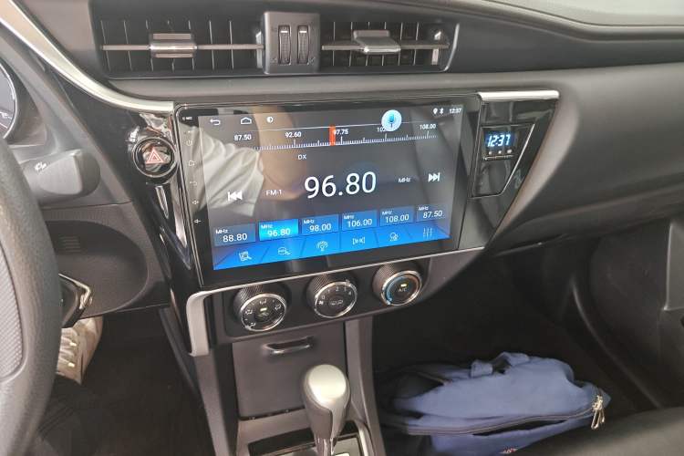 Used Toyota Corolla 2017 Revised Version 1.2T S-CVT GL Audio And AC Panel