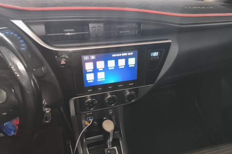 Used Toyota Corolla 2017 Revised Version 1.2T S-CVT GL-i Leather Edition Audio And AC Panel