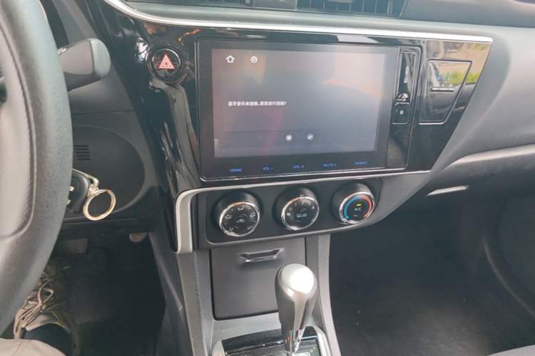 Used Toyota Corolla 2017 Revised Version 1.2T S-CVT GL Audio And AC Panel
