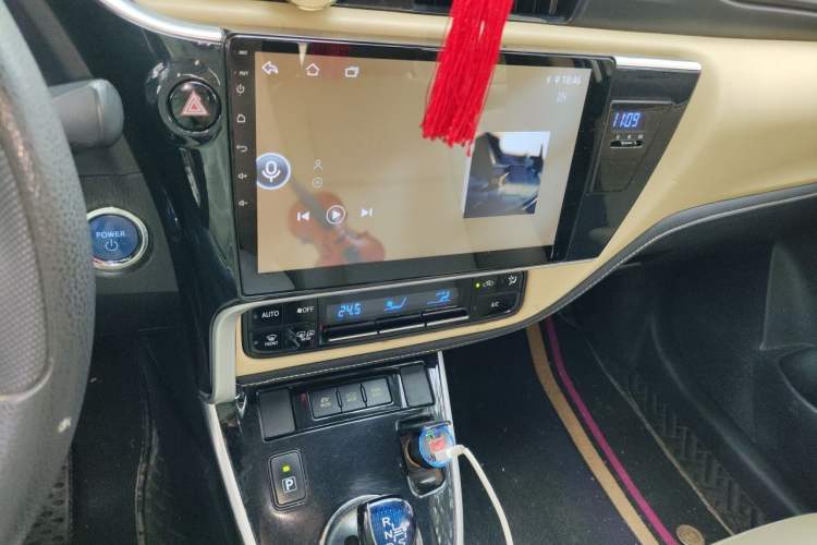 Used Toyota Corolla 2017 Revised Dual-Motor 1.8L E-CVT Pioneer Edition Audio And AC Panel