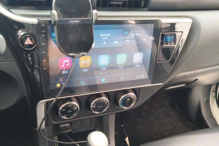 Used Toyota Corolla 2017 Revised Version 1.2T S-CVT GL Audio And AC Panel