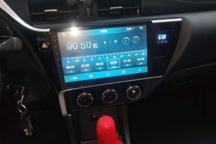 Used Toyota Corolla 2017 Revised Version 1.2T S-CVT GL Audio And AC Panel