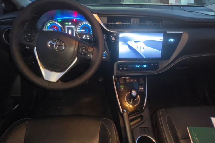 Used Toyota Corolla 2017 Revised Dual-Engine 1.8L E-CVT Elite Edition Center Console
