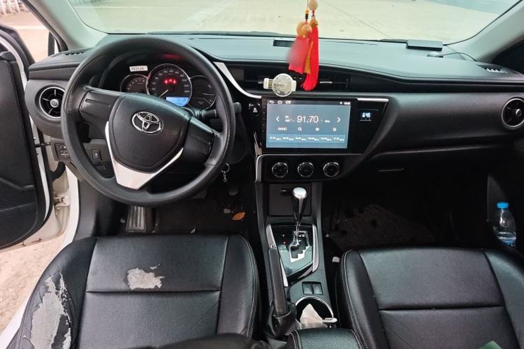 Used Toyota Corolla 2017 Revised Version 1.2T S-CVT GL Center Console