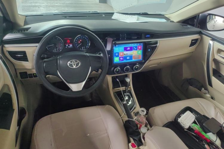 Used Toyota Corolla 2017 1.2T CVT GL-i Center Console
