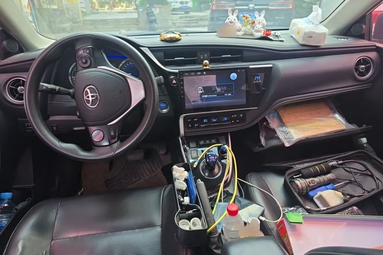 Used Toyota Corolla 2017 Revised Dual-Engine 1.8L E-CVT Leading Edition Center Console