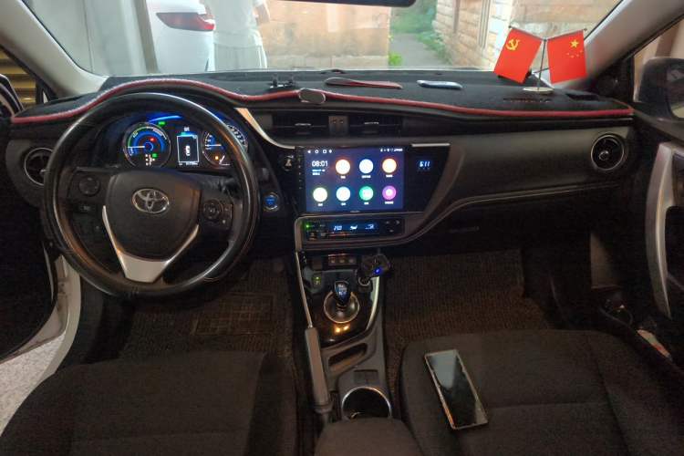 Used Toyota Corolla 2017 Revised Dual-Engine 1.8L E-CVT Leading Edition Center Console