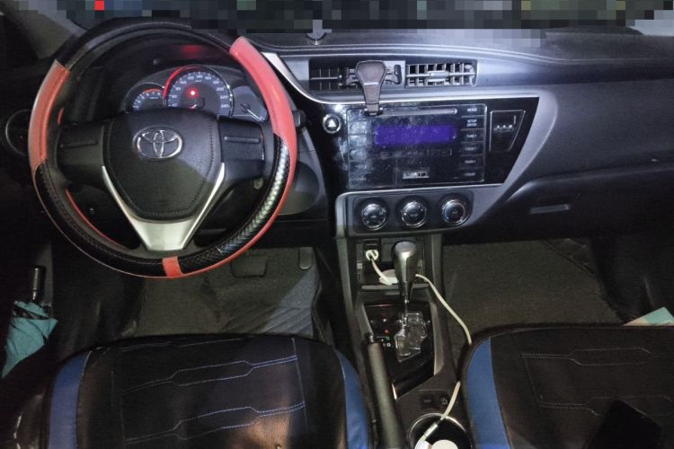 Used Toyota Corolla 2017 Revised Version 1.2T S-CVT GL Center Console