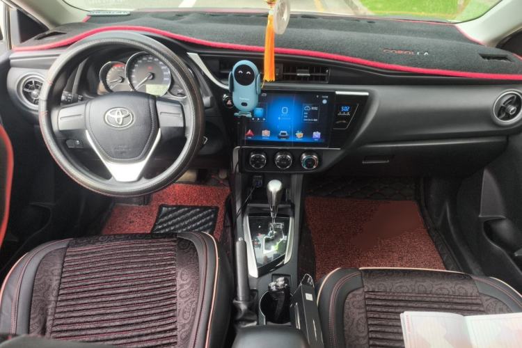 Used Toyota Corolla 2017 Revised Version 1.2T S-CVT GL Center Console