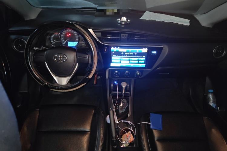 Used Toyota Corolla 2017 Revised Version 1.2T S-CVT GL Center Console