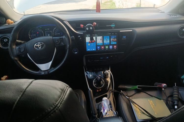 Used Toyota Corolla 2017 Revised Dual-Engine 1.8L E-CVT Elite Edition Center Console