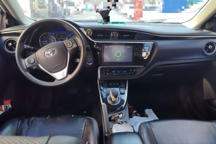 Used Toyota Corolla 2017 Revised Dual-Engine 1.8L E-CVT Leading Edition Center Console