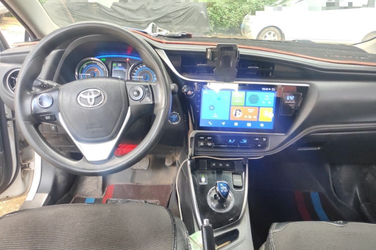 Used Toyota Corolla 2017 Revised Dual-Engine 1.8L E-CVT Leading Edition Center Console