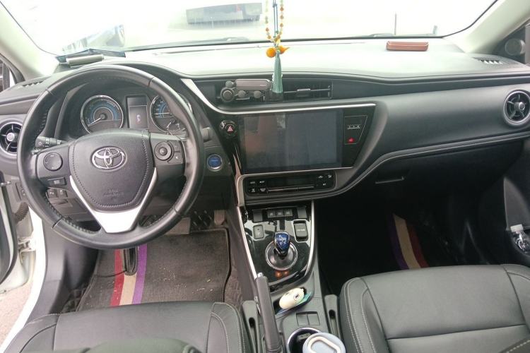 Used Toyota Corolla 2017 Revised Dual-Engine 1.8L E-CVT Elite Edition Center Console