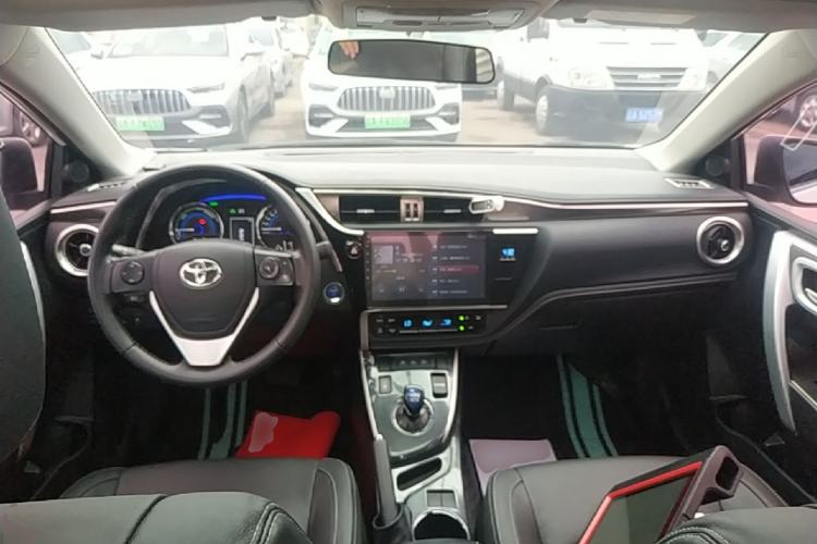 Used Toyota Corolla 2017 Revised Dual-Engine 1.8L E-CVT Elite Edition Center Console