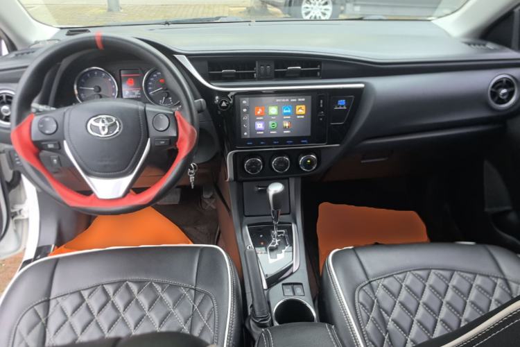 Used Toyota Corolla 2017 Revised Version 1.2T S-CVT GL-i Center Console