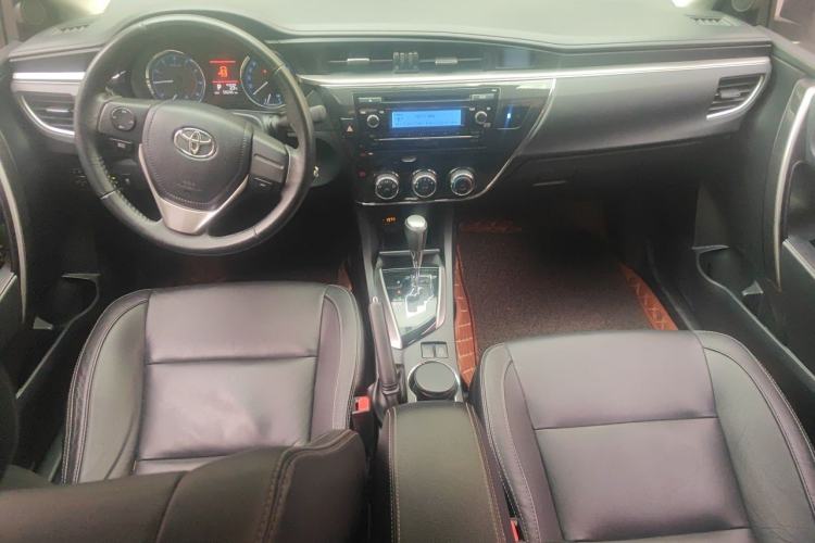 Used Toyota Corolla 2017 1.2T CVT GL-i Leather Edition Center Console