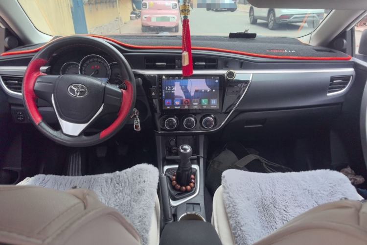 Used Toyota Corolla 2017 Revised Version 1.6L Manual GL Center Console
