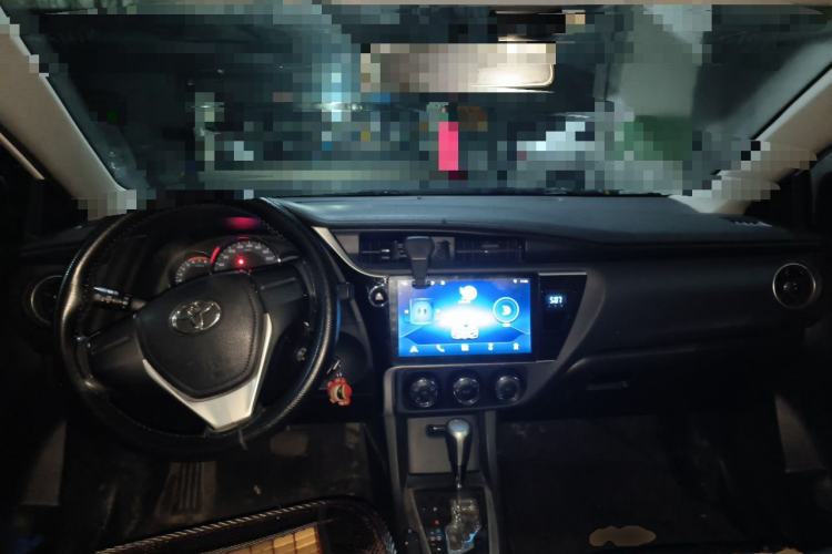 Used Toyota Corolla 2017 Revised Version 1.2T S-CVT GL Center Console