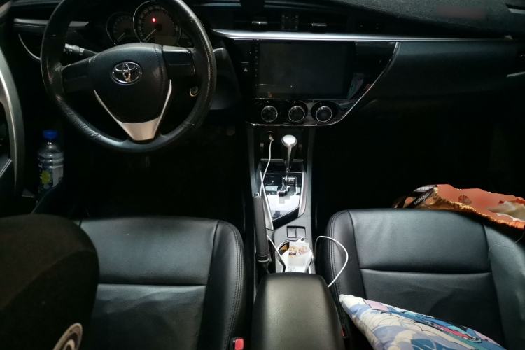 Used Toyota Corolla 2017 Revised Version 1.6L S-CVT GL Center Console