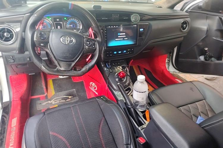 Used Toyota Corolla 2017 Revised Dual-Engine 1.8L E-CVT Leading Edition Center Console