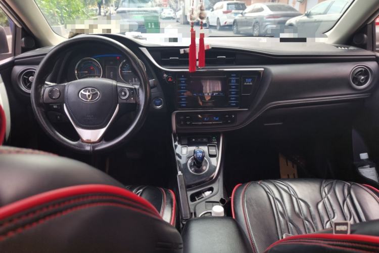 Used Toyota Corolla 2017 Revised Dual-Engine 1.8L E-CVT Leading Edition Center Console